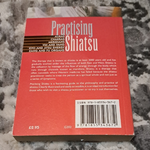 Practising Shiatsu Book - Picture 4 of 6